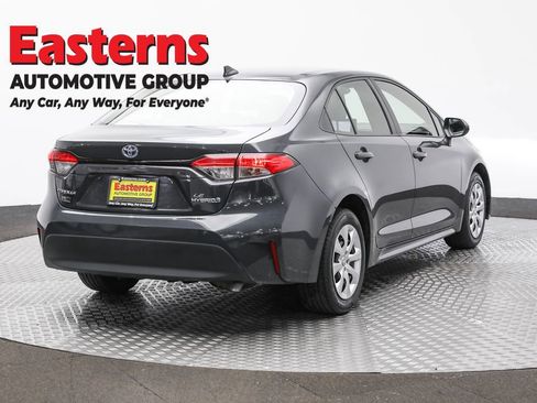 Used 2023 Toyota Corolla LE w/ Carpet Mat Package (TMS) FWD image 5