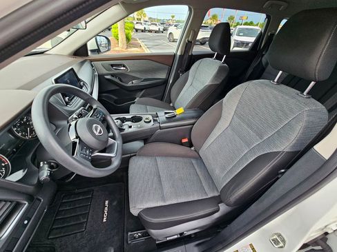Used 2023 Nissan Rogue SV AWD/4WD image 15