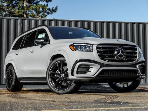 New 2026 Mercedes-Benz GLS 580 4MATIC image 1
