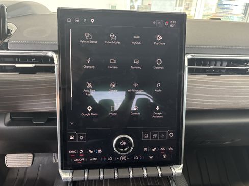 Used 2026 GMC Sierra EV Denali AWD/4WD image 14
