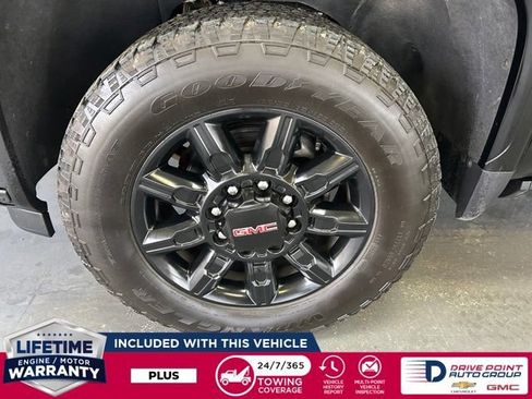 Used 2024 GMC Sierra 2500 AT4 w/ AT4 Premium Plus Package AWD/4WD image 12