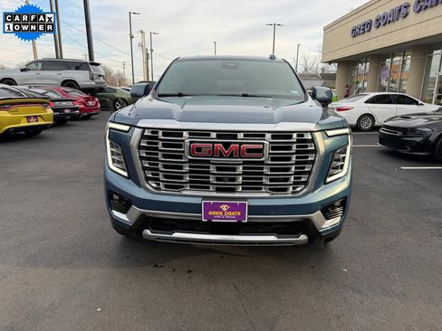 Used 2025 GMC Yukon Denali w/ Denali Reserve Package image 2