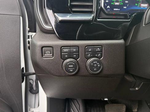 Used 2024 Chevrolet Silverado 3500 LTZ w/ LTZ Plus Package AWD/4WD image 23