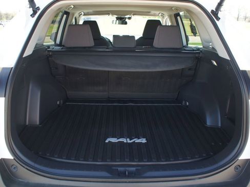 Used 2024 Toyota RAV4 XLE image 17