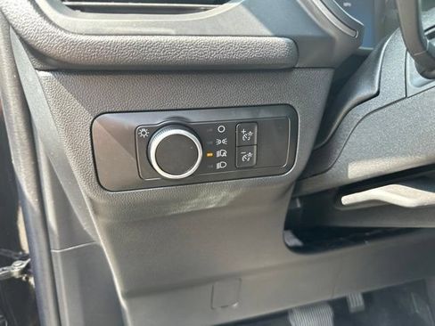 Used 2025 Ford Escape Active AWD/4WD image 15