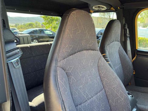 Used 2002 Jeep Wrangler Sport AWD/4WD image 36