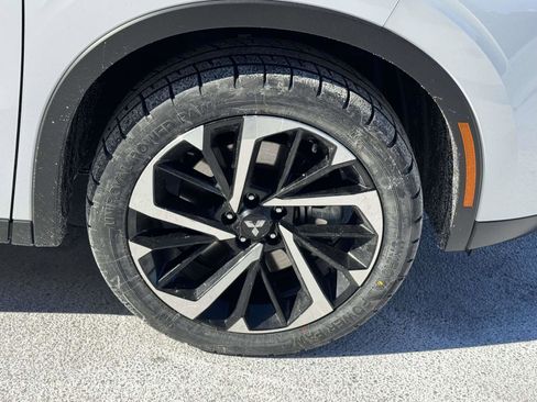 Used 2024 Mitsubishi Outlander SE Black Edition FWD image 7