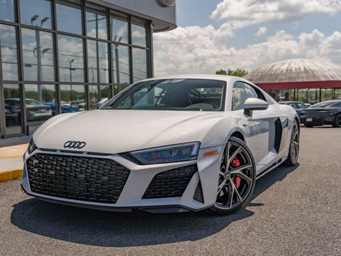 Used 2023 Audi R8 V10 performance RWD image 2