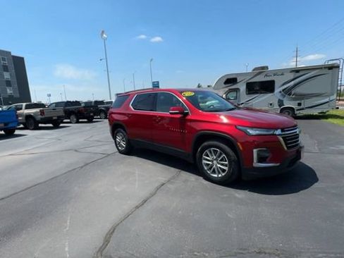 Used 2023 Chevrolet Traverse LT AWD/4WD image 2
