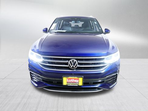 Used 2023 Volkswagen Tiguan SEL R-Line AWD/4WD image 2