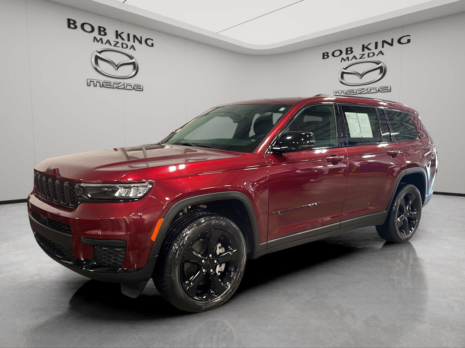 Used 2024 Jeep Grand Cherokee L Altitude AWD/4WD image 1