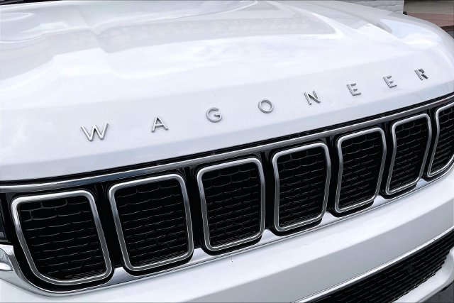 Certified 2024 Jeep Wagoneer Series III AWD/4WD image 30
