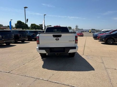 Used 2023 Nissan Frontier PRO-4X w/ Pro Convenience Package AWD/4WD image 4