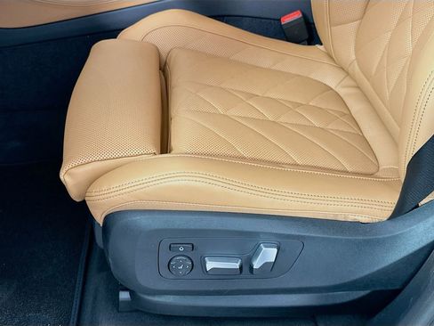 New 2026 BMW X5 xDrive50e w/ Premium Package image 21