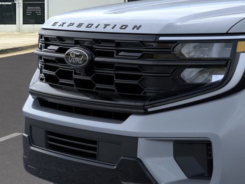 New 2025 Ford Expedition Max Platinum w/ Stealth Appearance Package image 17