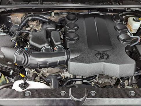 Used 2022 Toyota 4Runner SR5 Premium image 30