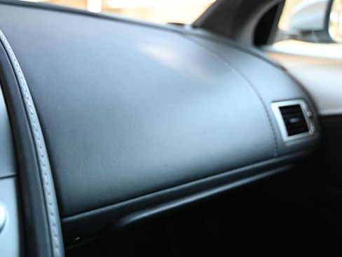 Used 2009 Aston Martin DBS Coupe RWD image 13