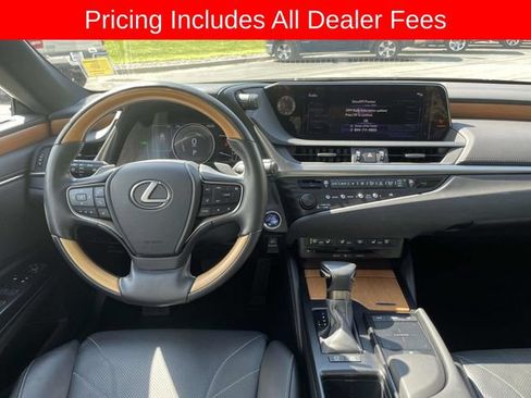 Used 2019 Lexus ES 300h w/ Accessory Package 2 FWD image 14