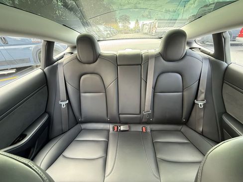 Used 2018 Tesla Model 3 Long Range image 39