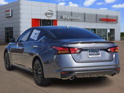 Certified 2025 Nissan Altima 2.5 SV w/ SV Special Edition Package FWD image 4