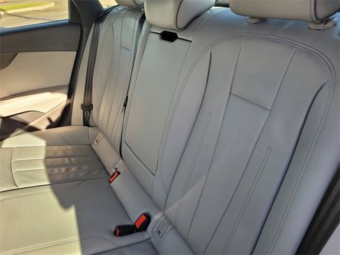 Used 2022 Audi A4 2.0T Premium Plus image 15