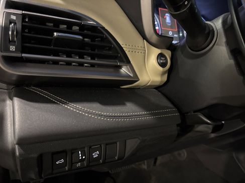 Used 2021 Subaru Outback Limited image 13