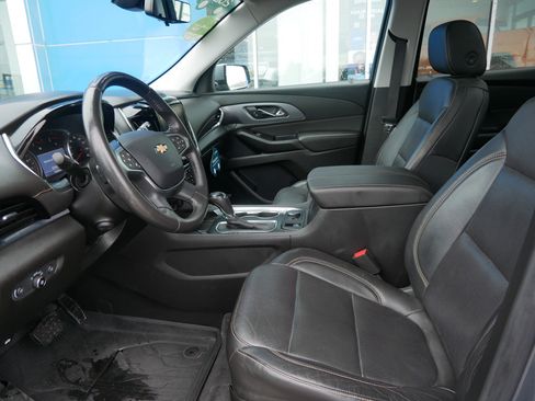 Certified 2020 Chevrolet Traverse Premier w/ LPO, Floor Liner Package image 8