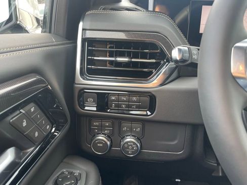 New 2026 GMC Yukon XL Elevation image 13