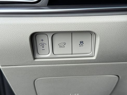 Certified 2025 Kia Sorento EX image 23