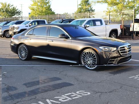 Used 2023 Mercedes-Benz S 500 4MATIC image 2