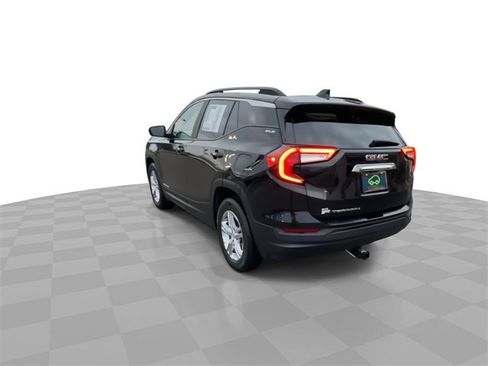 Certified 2022 GMC Terrain SLE w/ Driver Convenience Package image 6