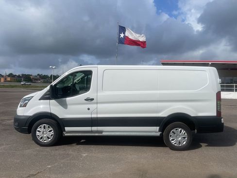 Used 2023 Ford Transit 250 Low Roof w/ Exterior Upgrade Package RWD image 6