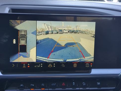 Used 2024 GMC Sierra 1500 Elevation w/ Elevation Premium Package image 27