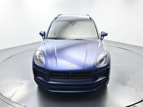 Certified 2024 Porsche Macan AWD/4WD image 44