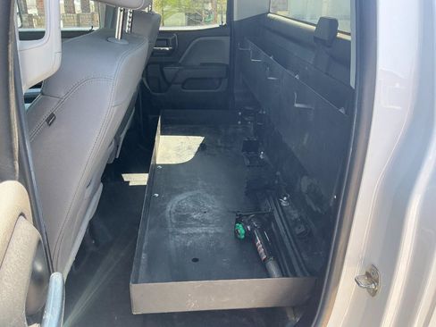 Used 2018 Chevrolet Silverado 2500 W/T RWD image 10