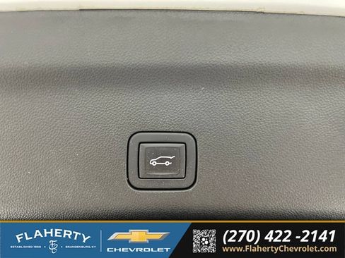 Used 2024 Chevrolet Tahoe Premier w/ Advanced Technology Package AWD/4WD image 21