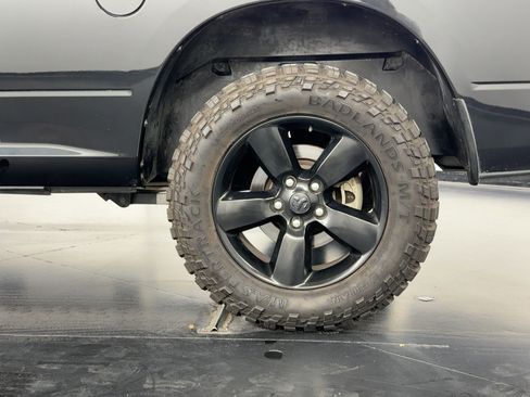 Used 2016 RAM 1500 Express w/ Black Ram 1500 Express Group image 26