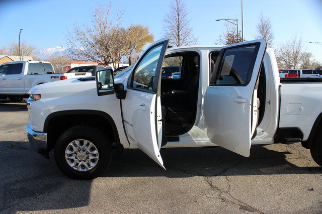 Used 2022 Chevrolet Silverado 2500 LT w/ Fleet Comfort Package AWD/4WD image 7
