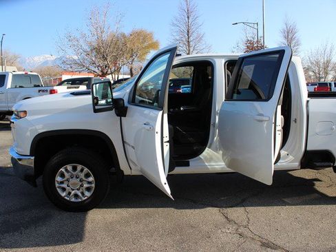 Used 2022 Chevrolet Silverado 2500 LT w/ Fleet Comfort Package image 7