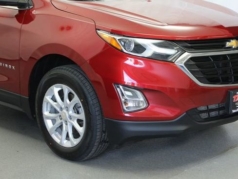 Used 2019 Chevrolet Equinox LT image 4