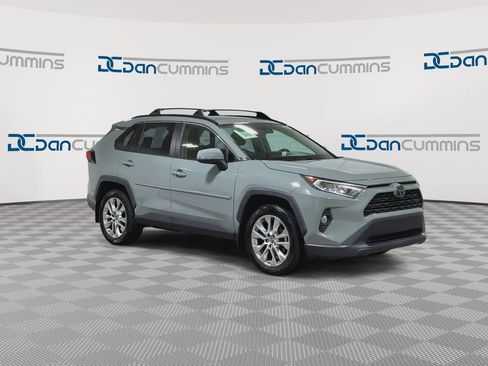 Used 2019 Toyota RAV4 XLE Premium w/ Advanced Technology Package AWD/4WD image 2