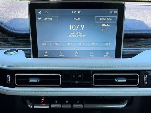 Used 2020 Lincoln Aviator Black Label w/ Dynamic Handling Package AWD/4WD image 40