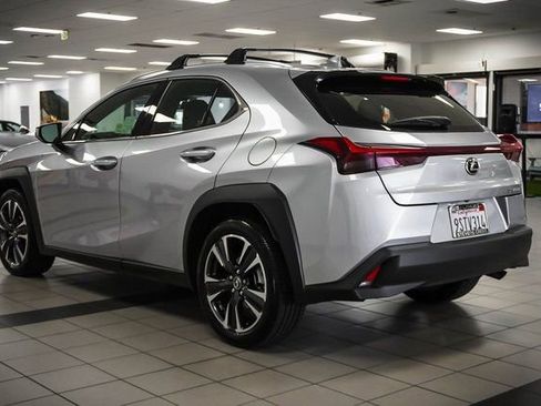 Certified 2025 Lexus UX 300h FWD w/ Accessory Package (Z2) image 8
