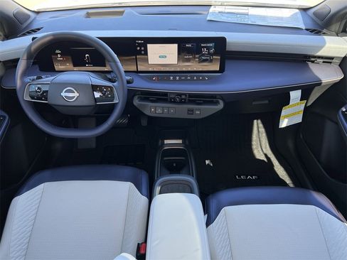 New 2026 Nissan Leaf Platinum+ image 9