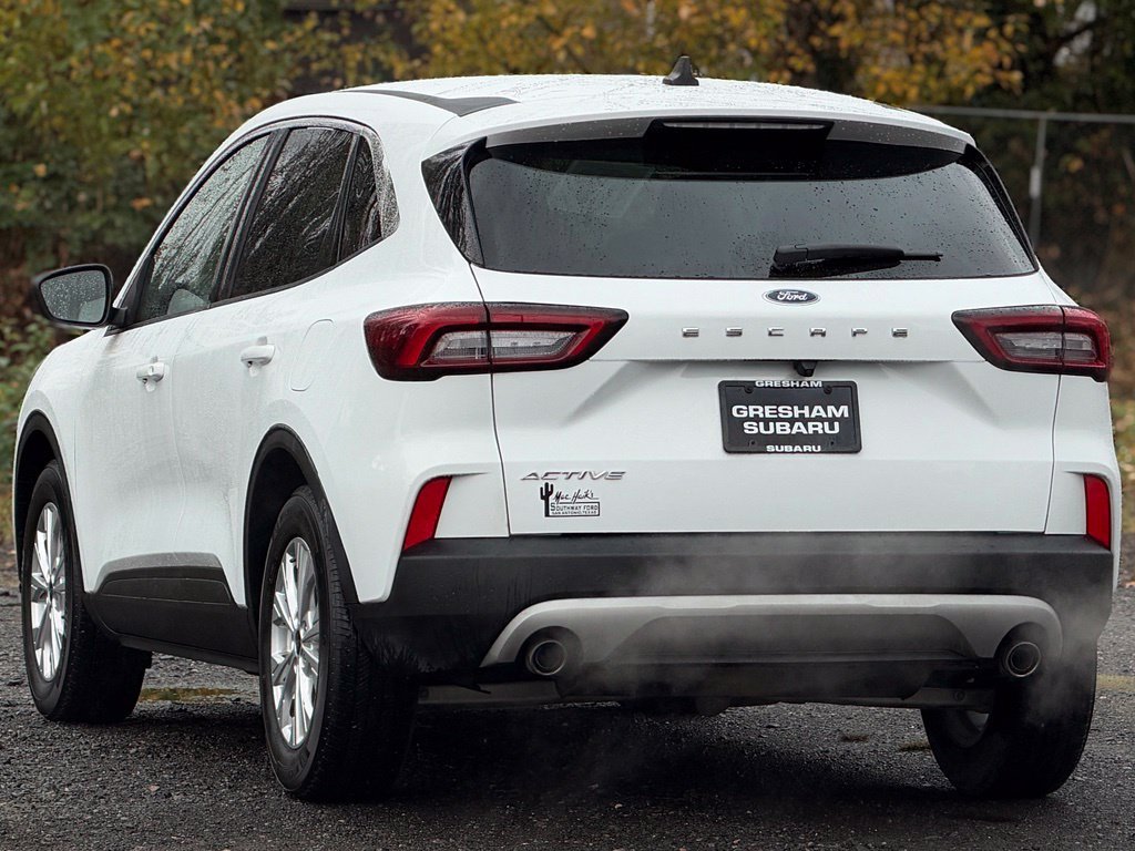 Used 2023 Ford Escape Active FWD image 5
