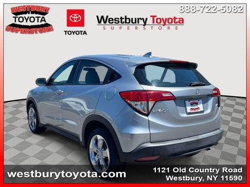 Used 2019 Honda HR-V LX image 11