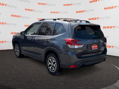 Used 2021 Subaru Forester Premium AWD/4WD image 3