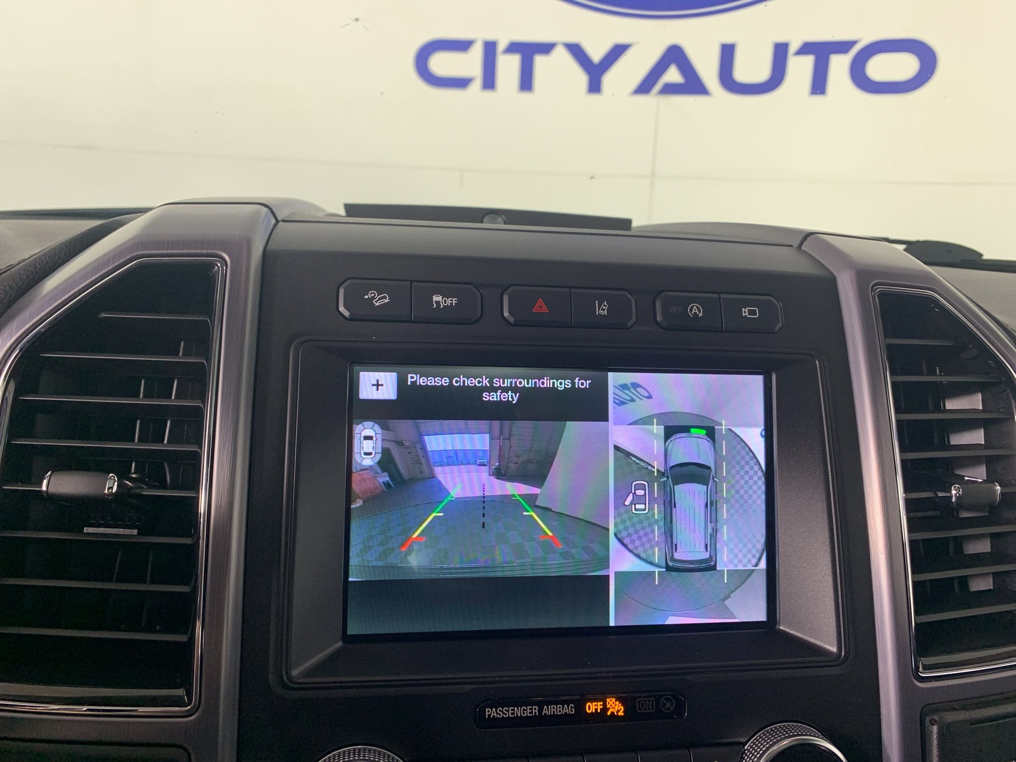 Used 2019 Ford Expedition Platinum AWD/4WD image 24