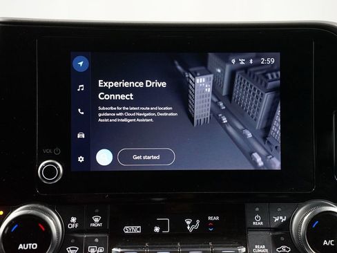 Certified 2023 Toyota Highlander XLE image 17