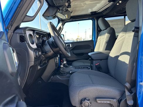 New 2026 Jeep Gladiator Sport image 10